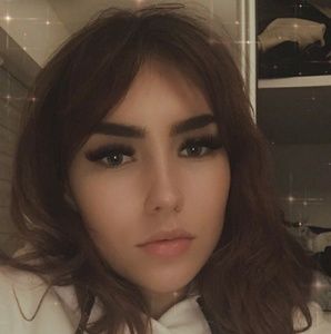 Meet your Posher, Sophia